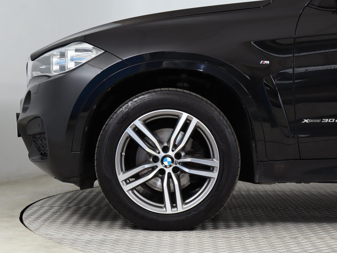 2016 BMW X6 - 37
