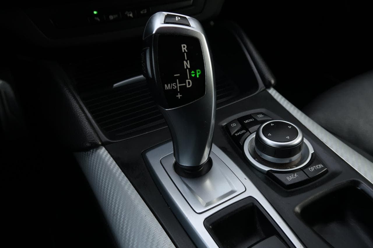 2011 BMW X6 - 19
