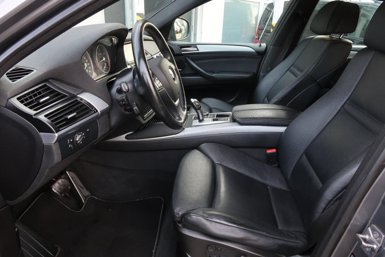 2011 BMW X6 - 16