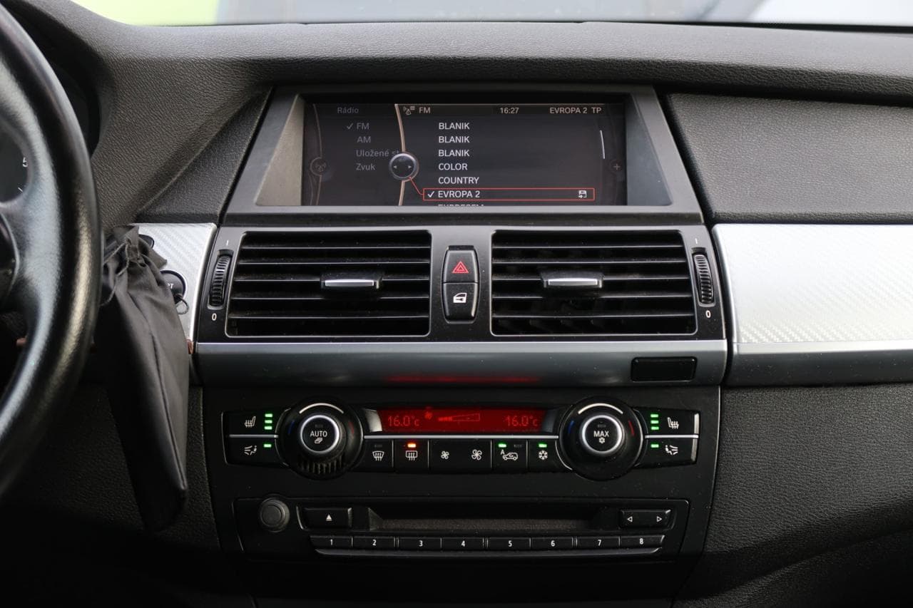 2011 BMW X6 - 18