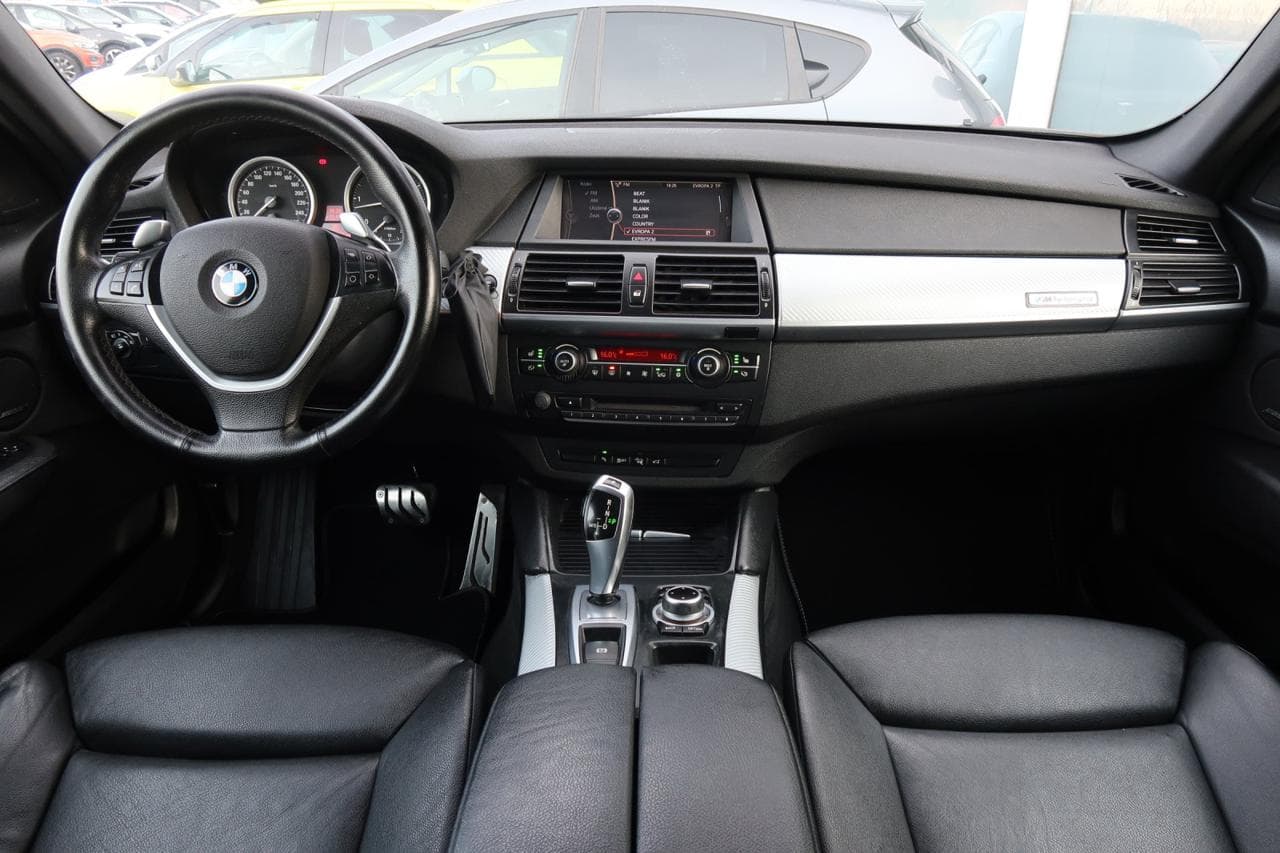 2011 BMW X6 - 10