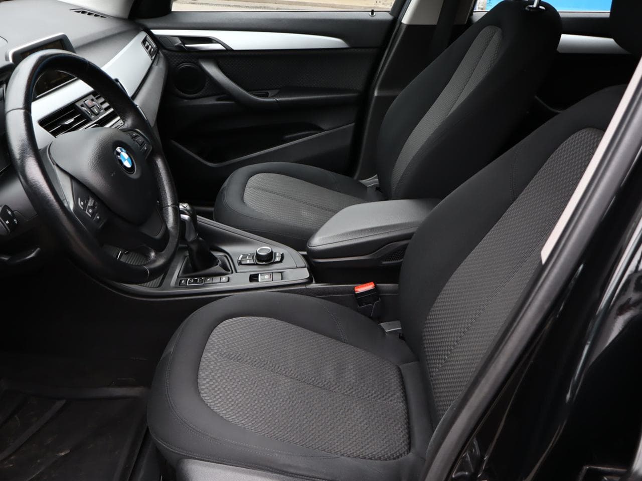 2016 BMW X1 - 23