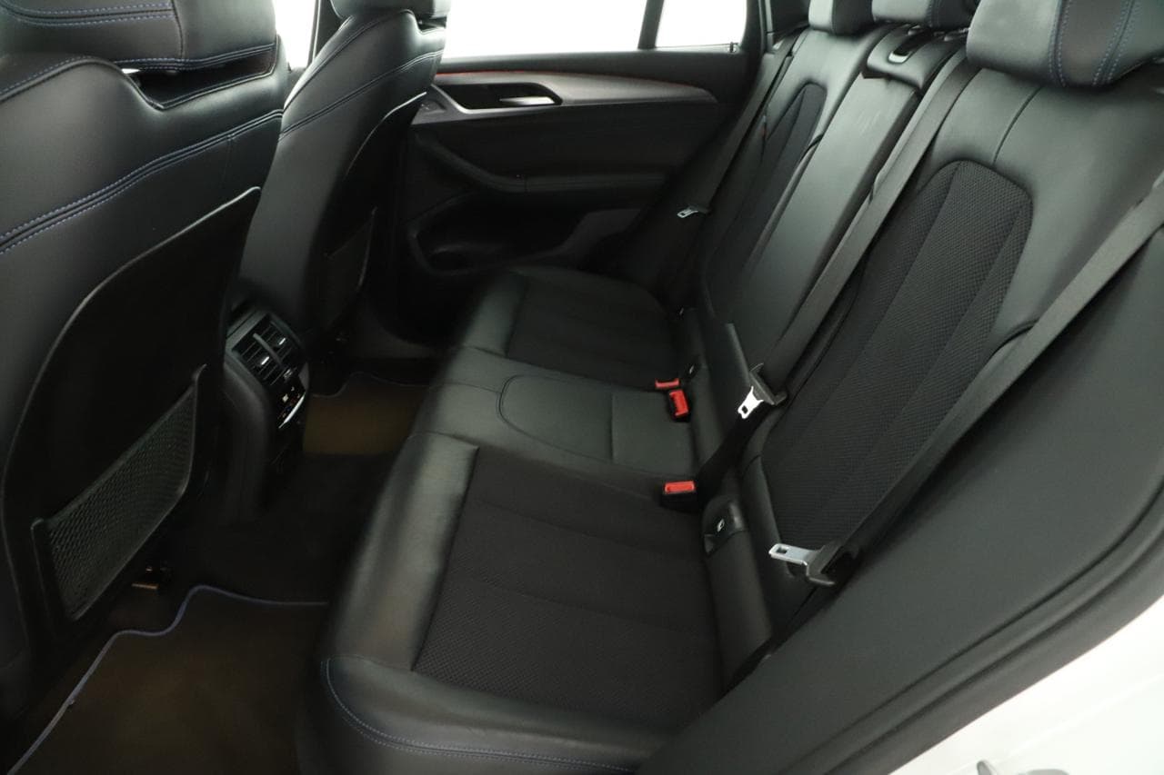 2018 BMW X3 - 12