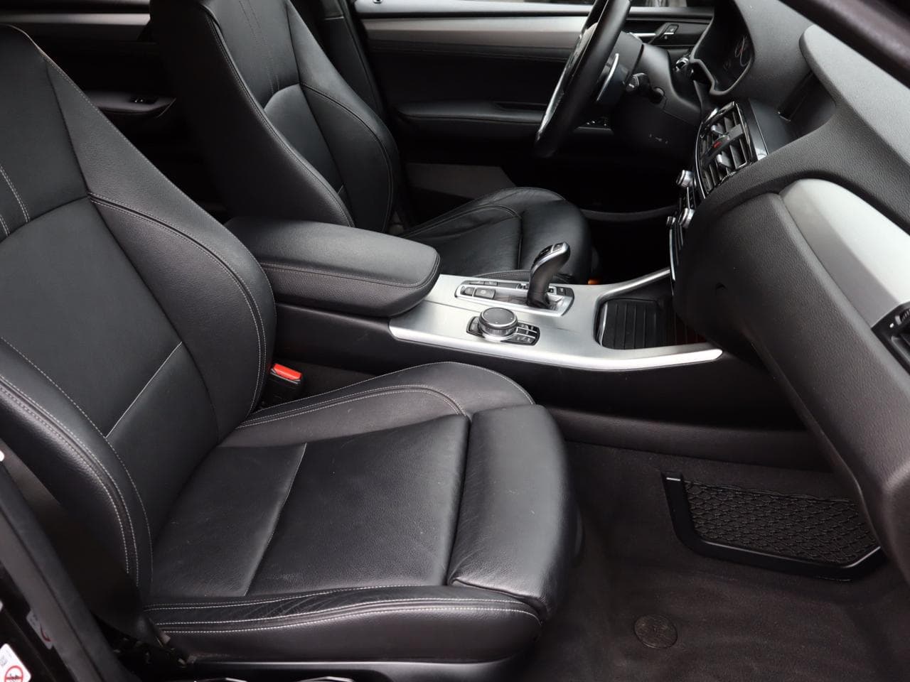 2018 BMW X4 - 10