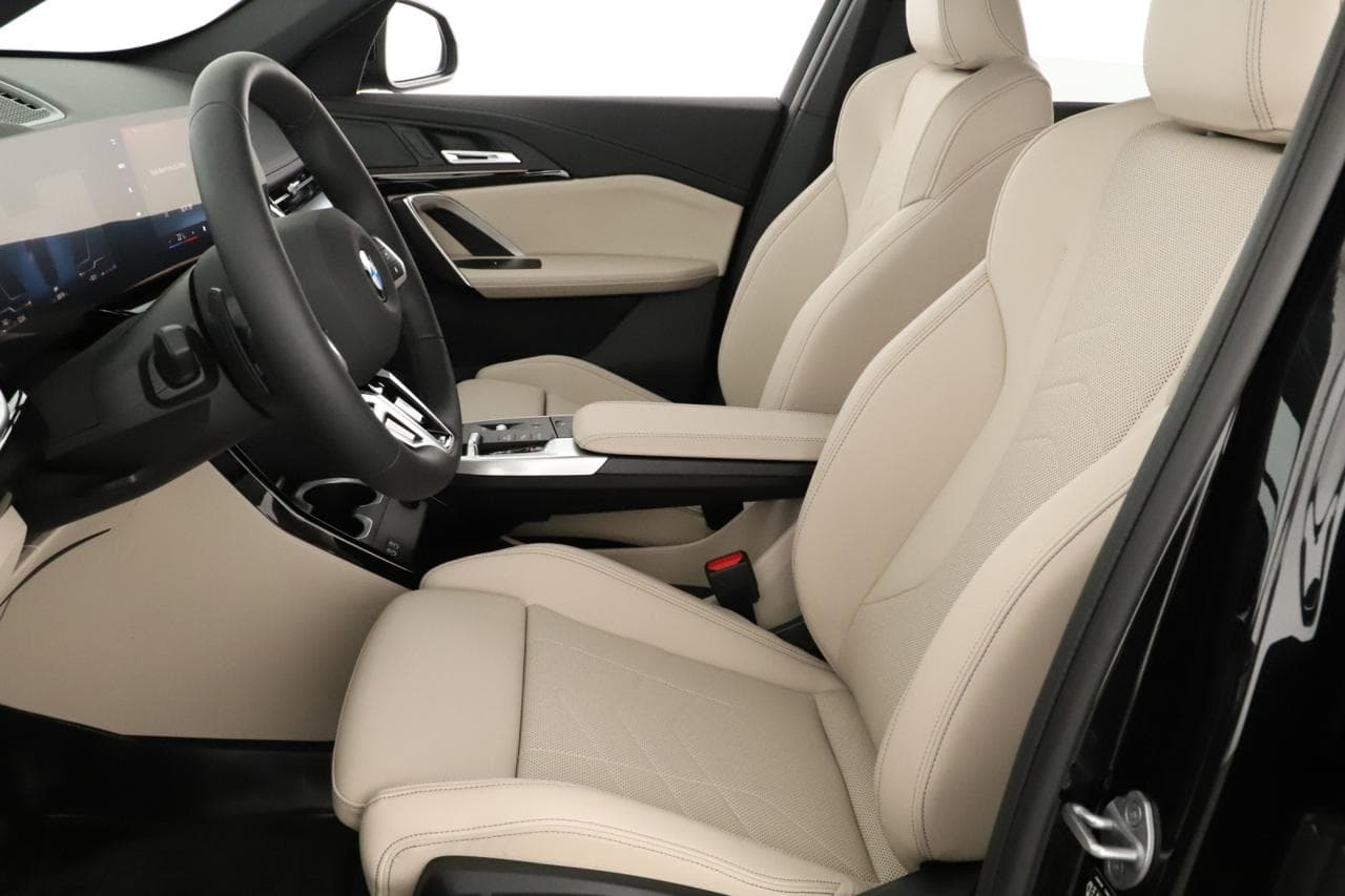 2025 BMW X1 - 13