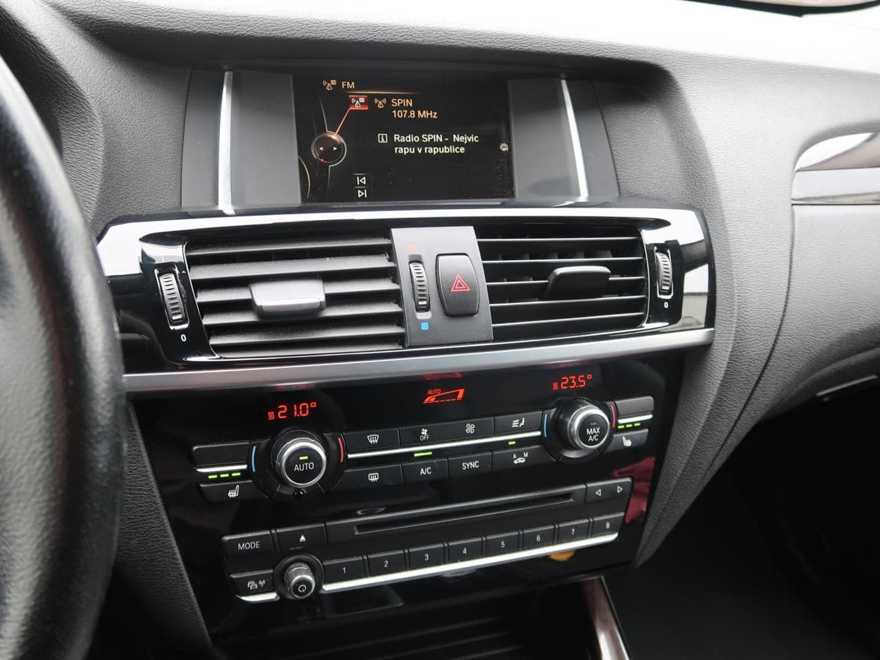 2015 BMW X3 - 30
