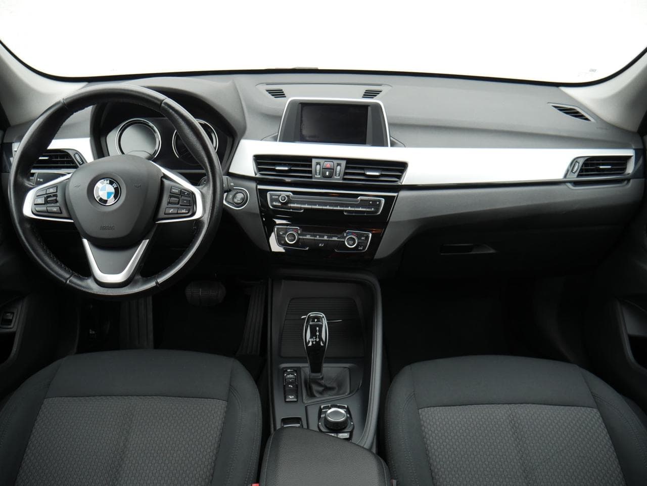 2018 BMW X1 - 11