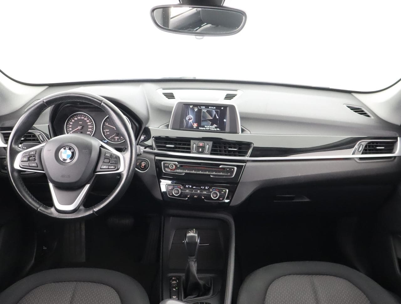 2016 BMW X1 - 10