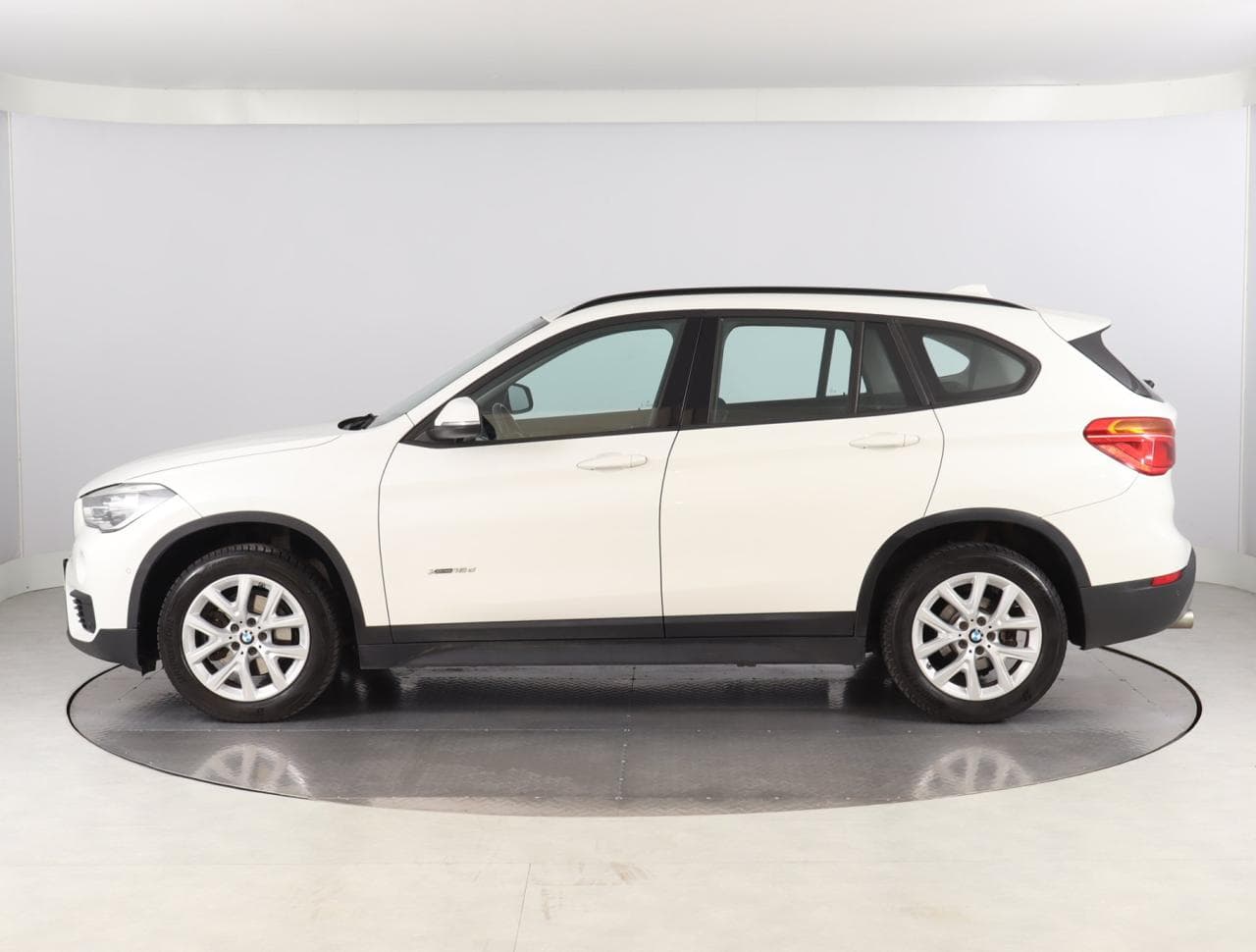 2016 BMW X1 - 4