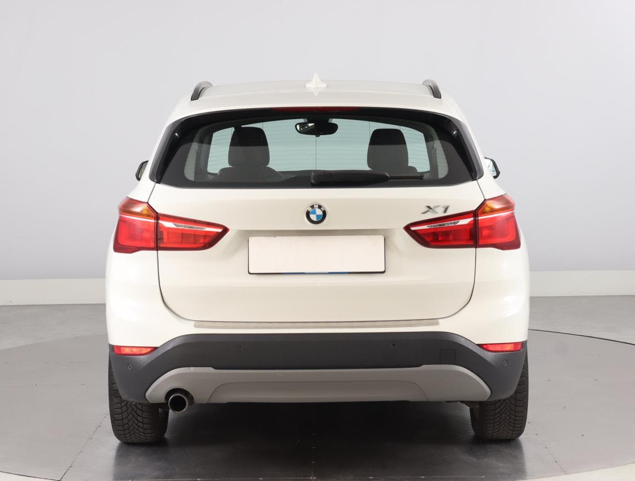 2016 BMW X1 - 6