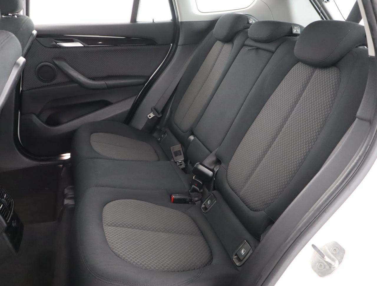 2016 BMW X1 - 15