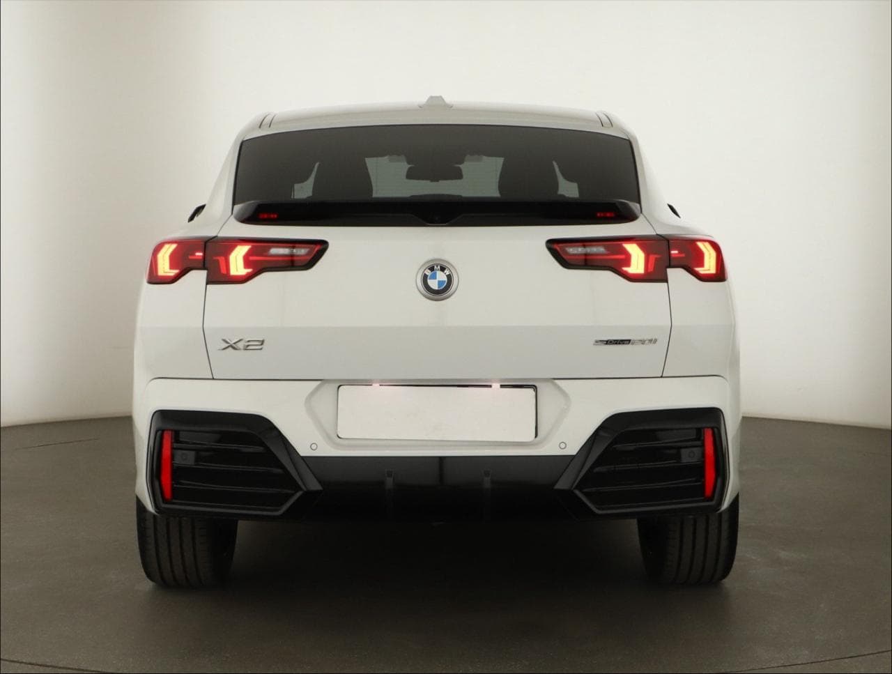 2025 BMW X2 - 10
