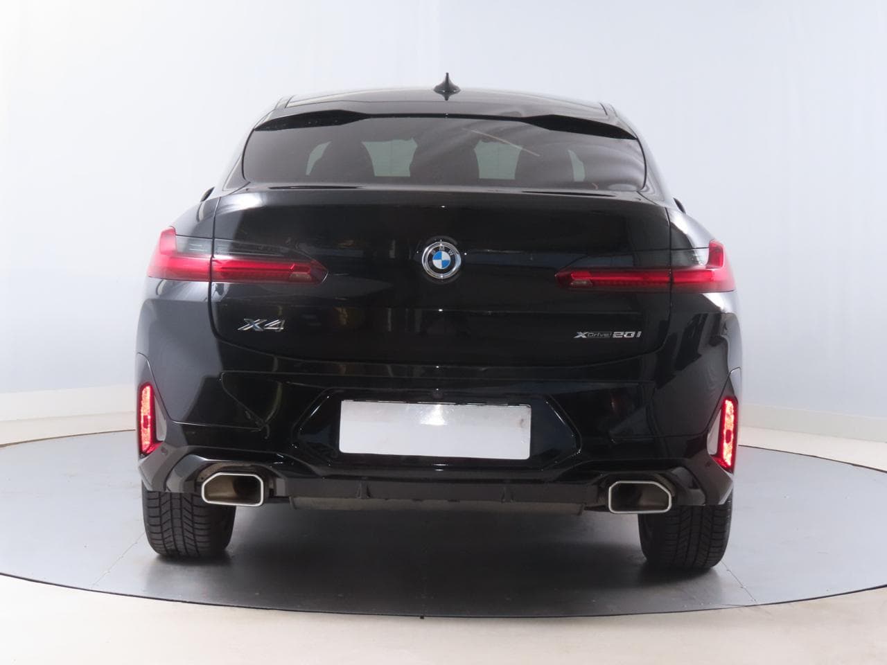 2023 BMW X4 - 10