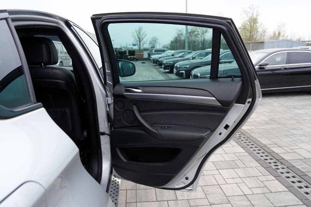 2008 BMW X6 - 19