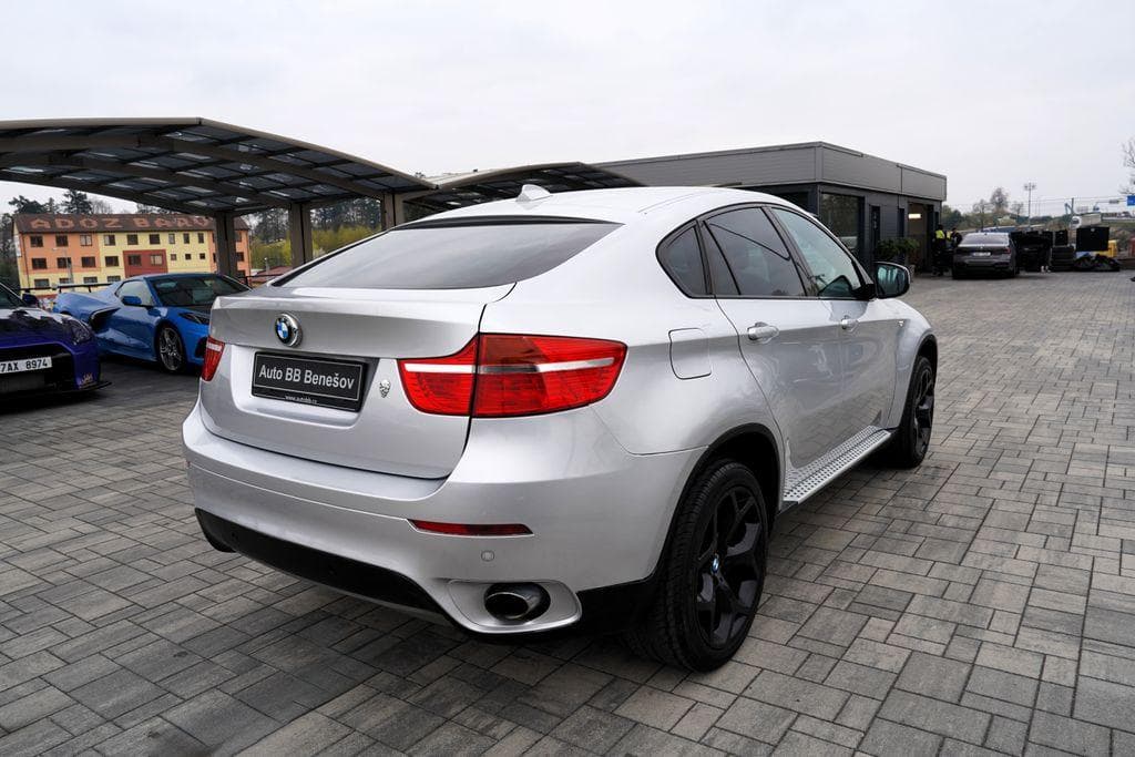 2008 BMW X6 - 8