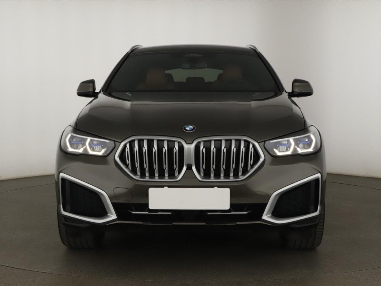 2022 BMW X6 - 2