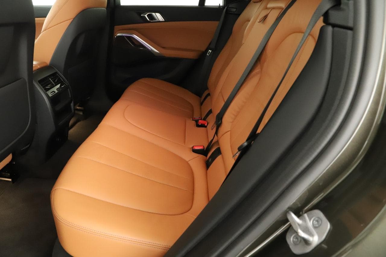 2022 BMW X6 - 12