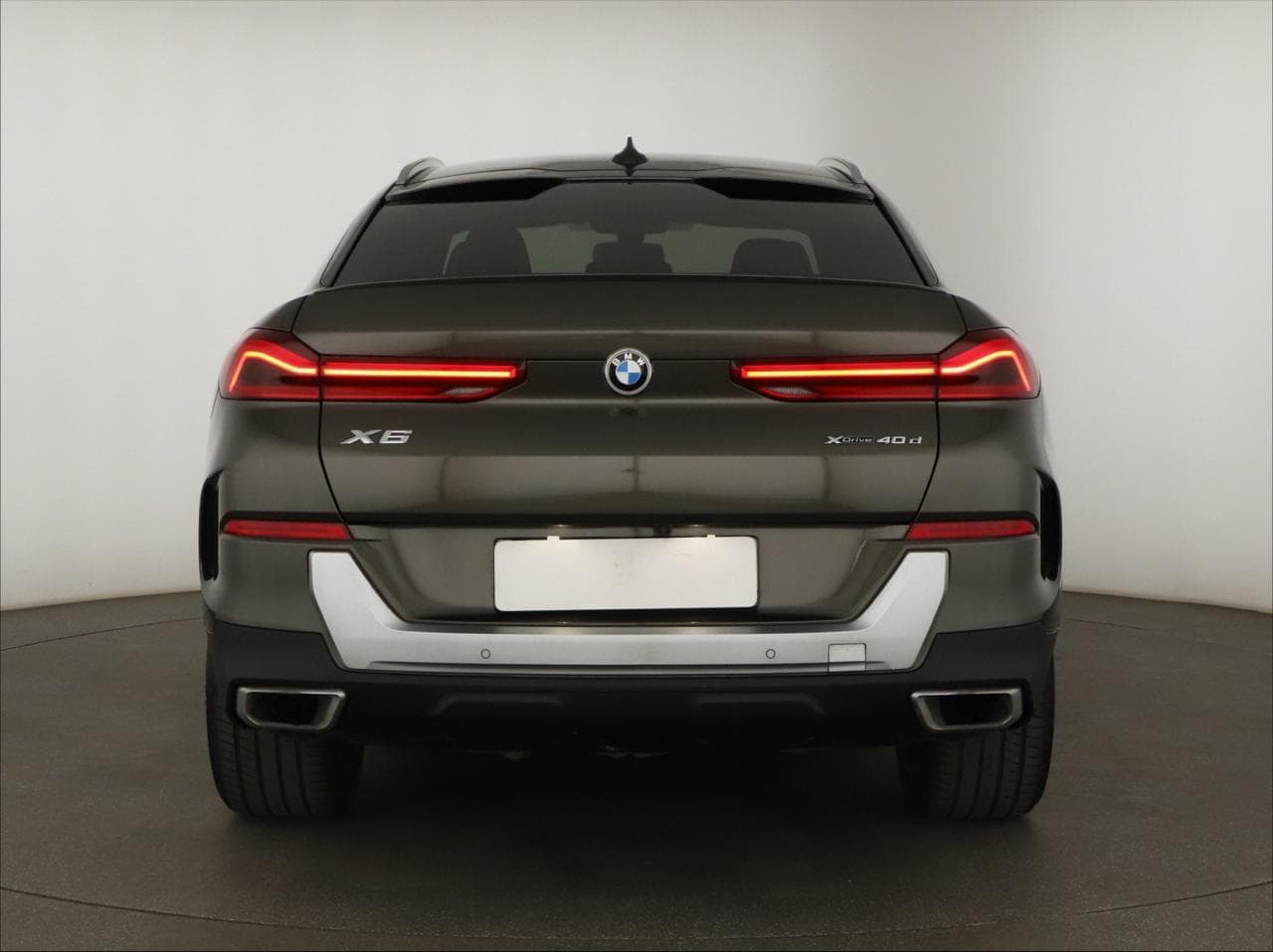 2022 BMW X6 - 6