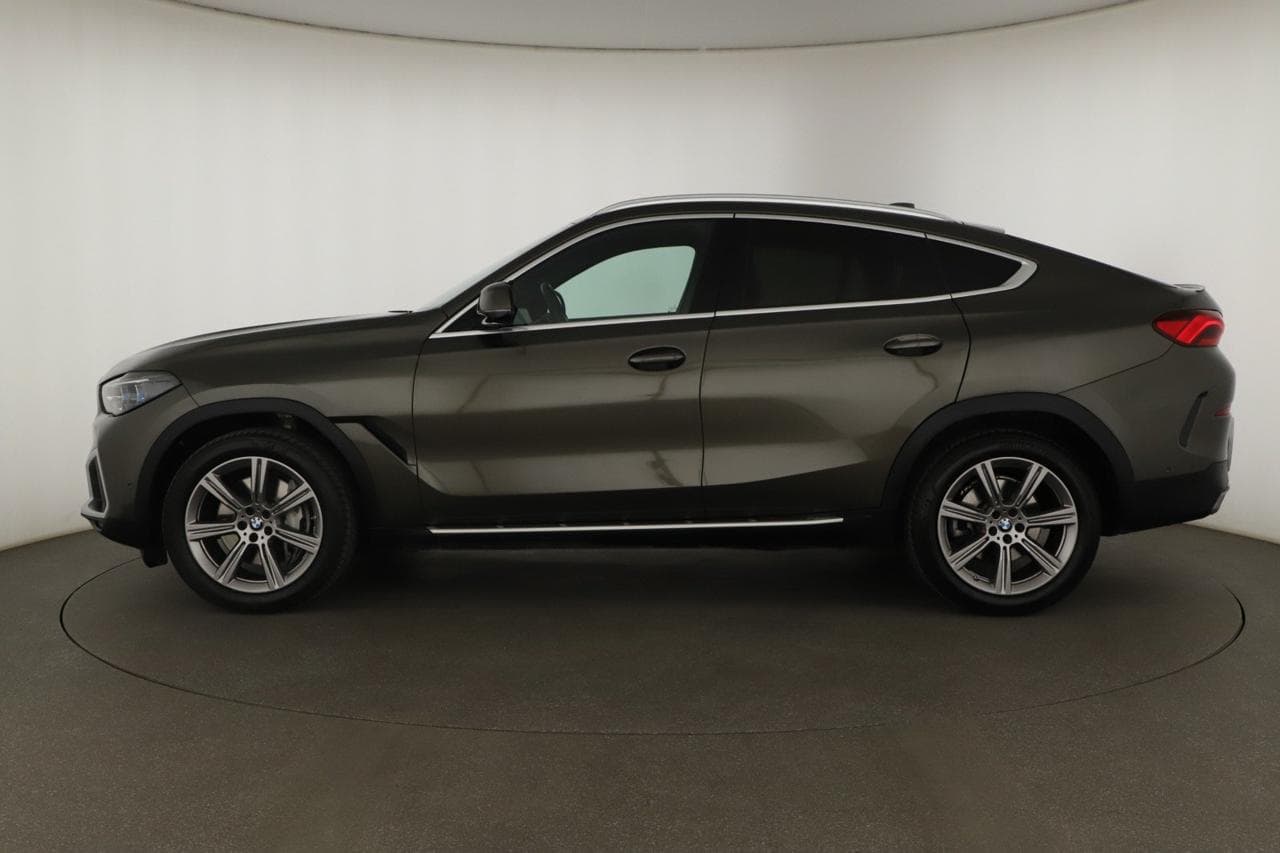 2022 BMW X6 - 4