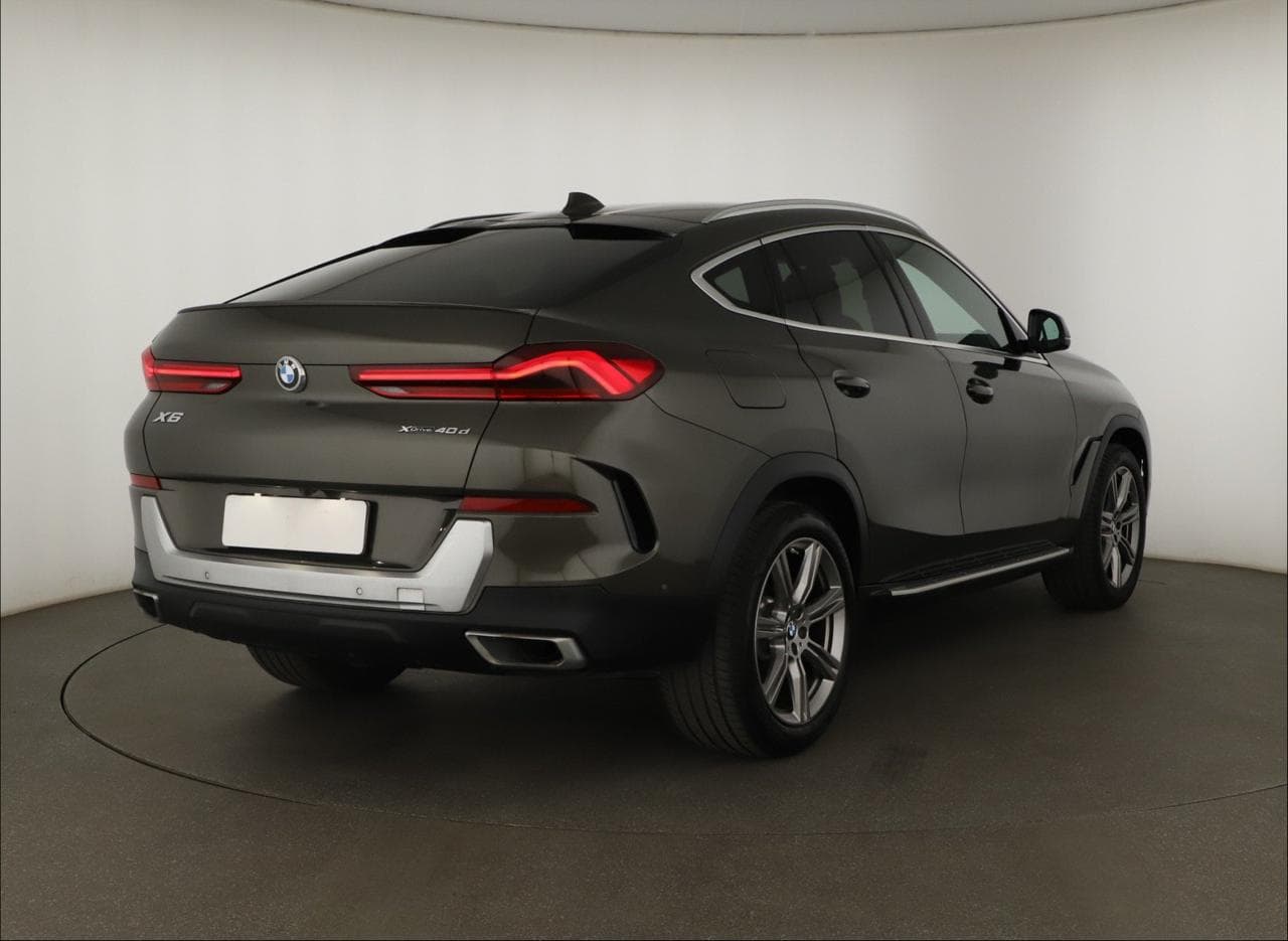 2022 BMW X6 - 7