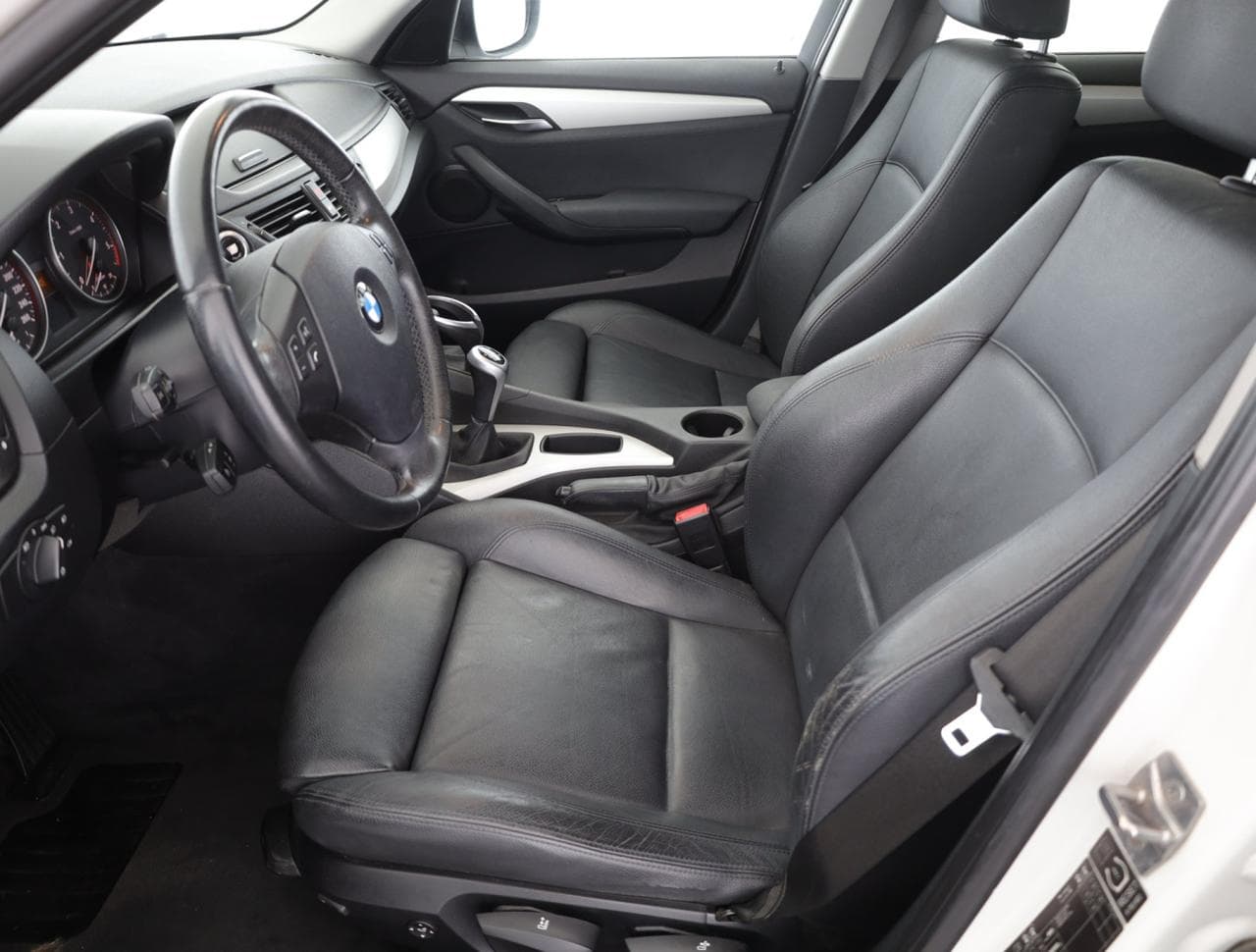 2010 BMW X1 - 13
