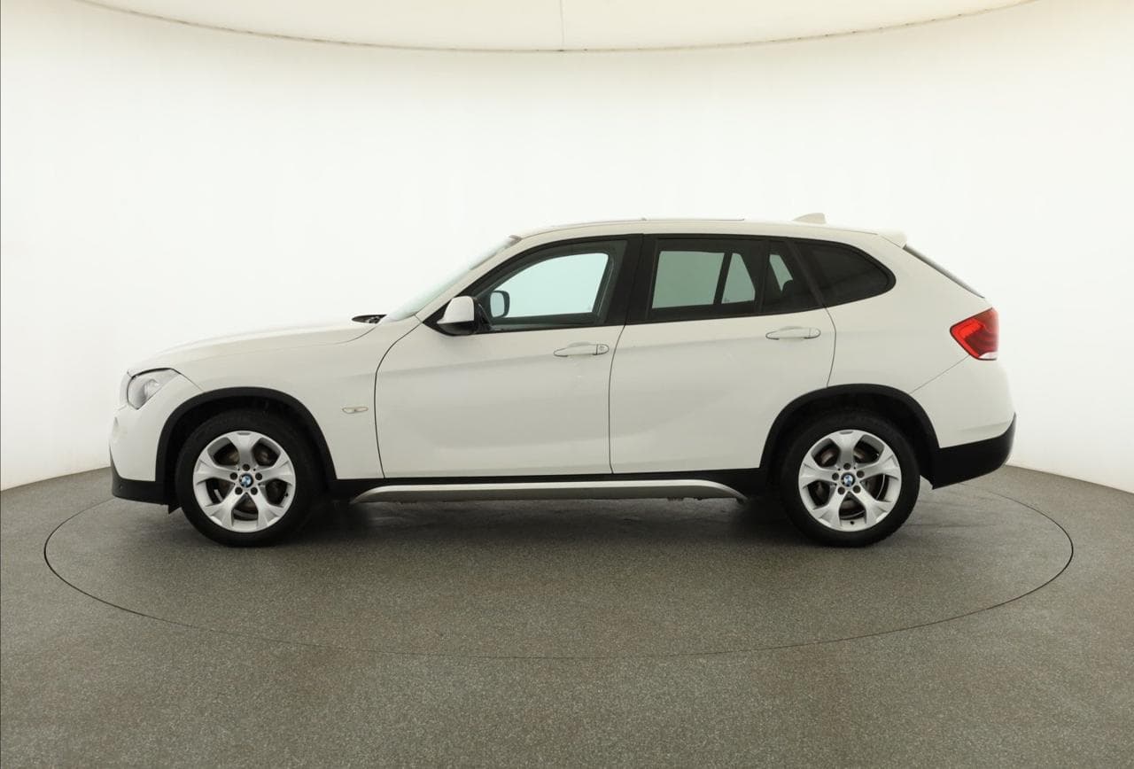 2010 BMW X1 - 4