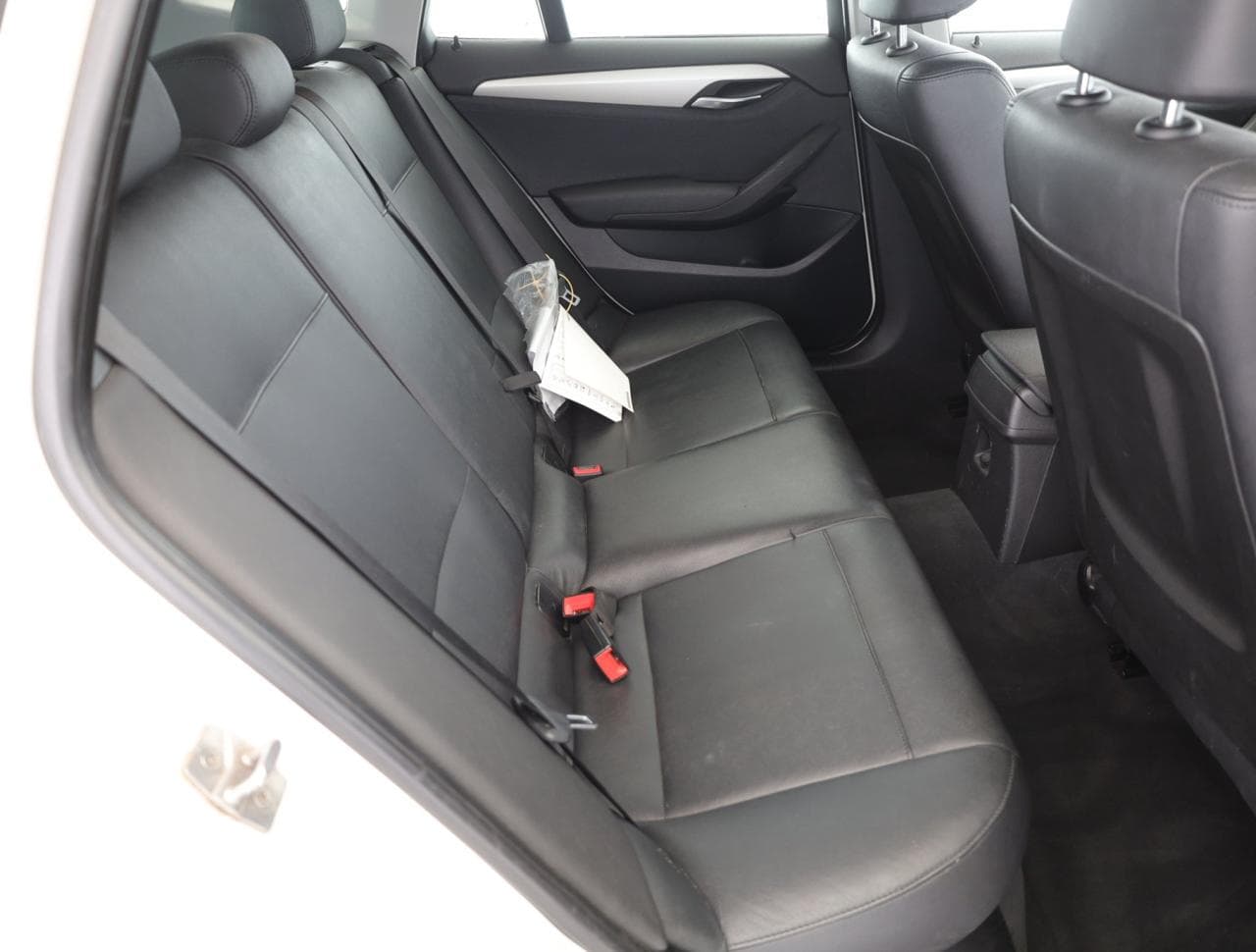 2010 BMW X1 - 11
