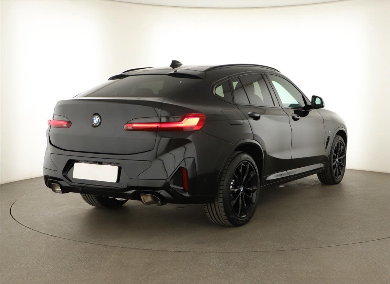 2024 BMW X4 - 9