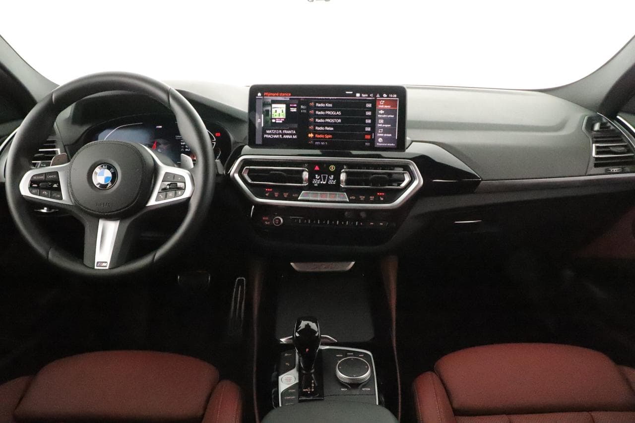 2024 BMW X4 - 12