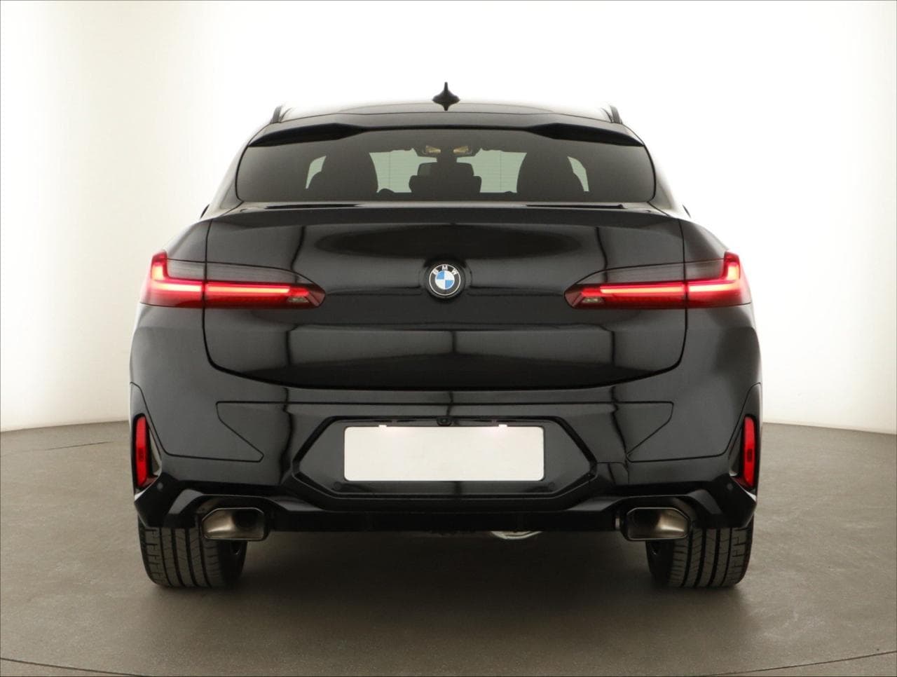 2024 BMW X4 - 8