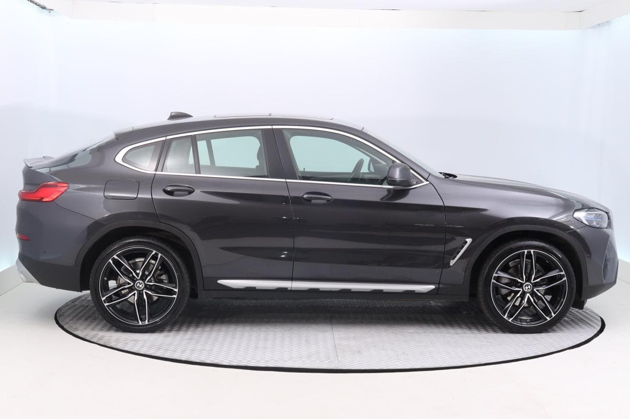 2023 BMW X4 - 8