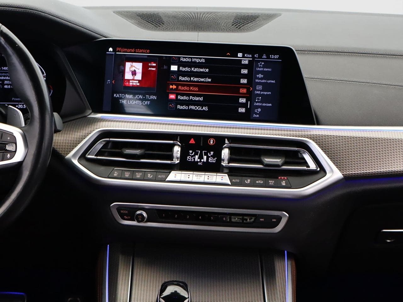 2021 BMW X5 - 28