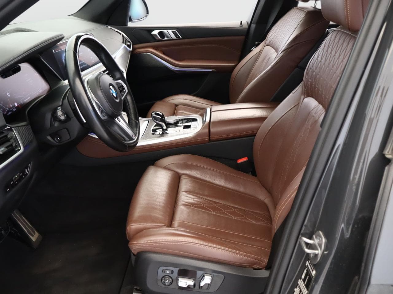 2021 BMW X5 - 24
