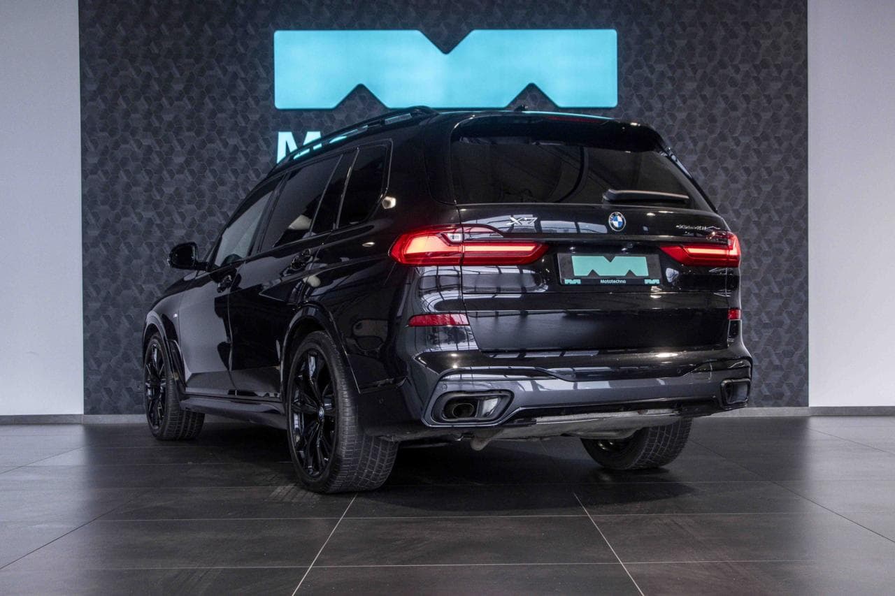 2021 BMW X7 - 5