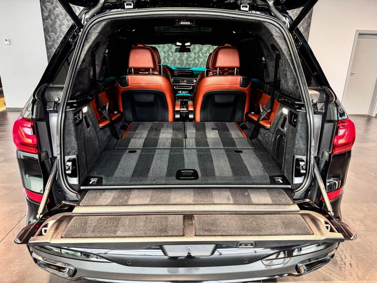 2021 BMW X7 - 21