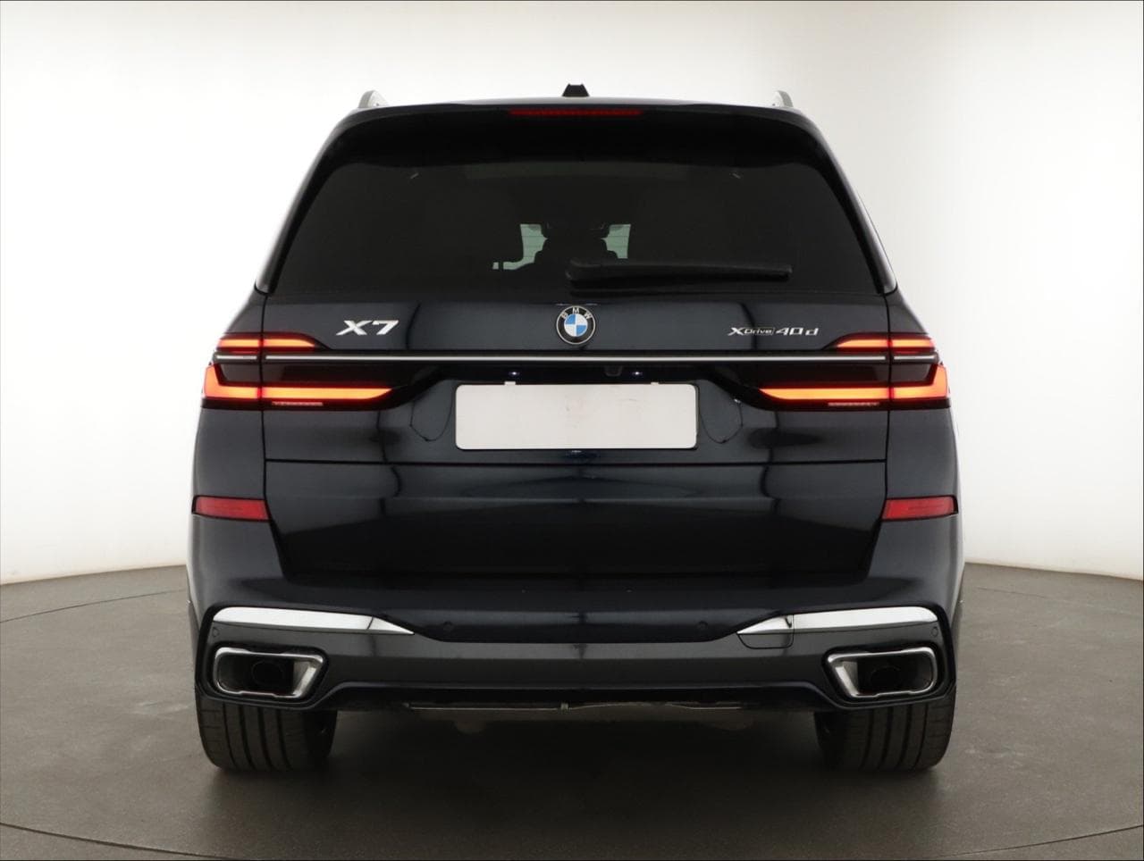 2025 BMW X7 - 6