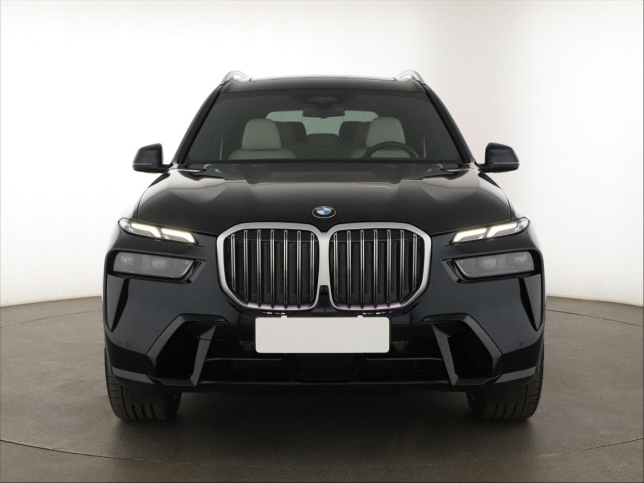 2025 BMW X7 - 2