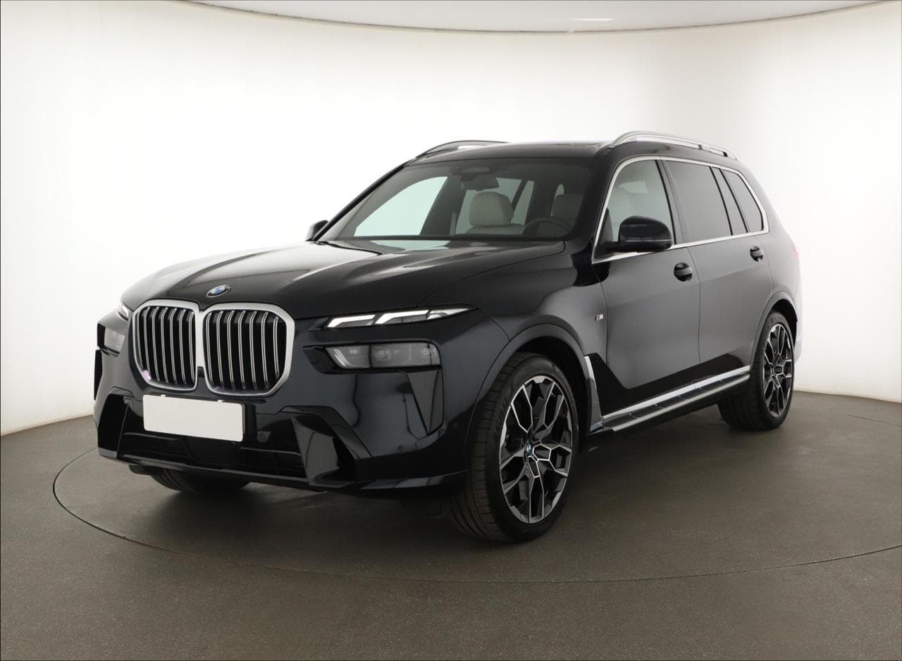 2025 BMW X7 - 3
