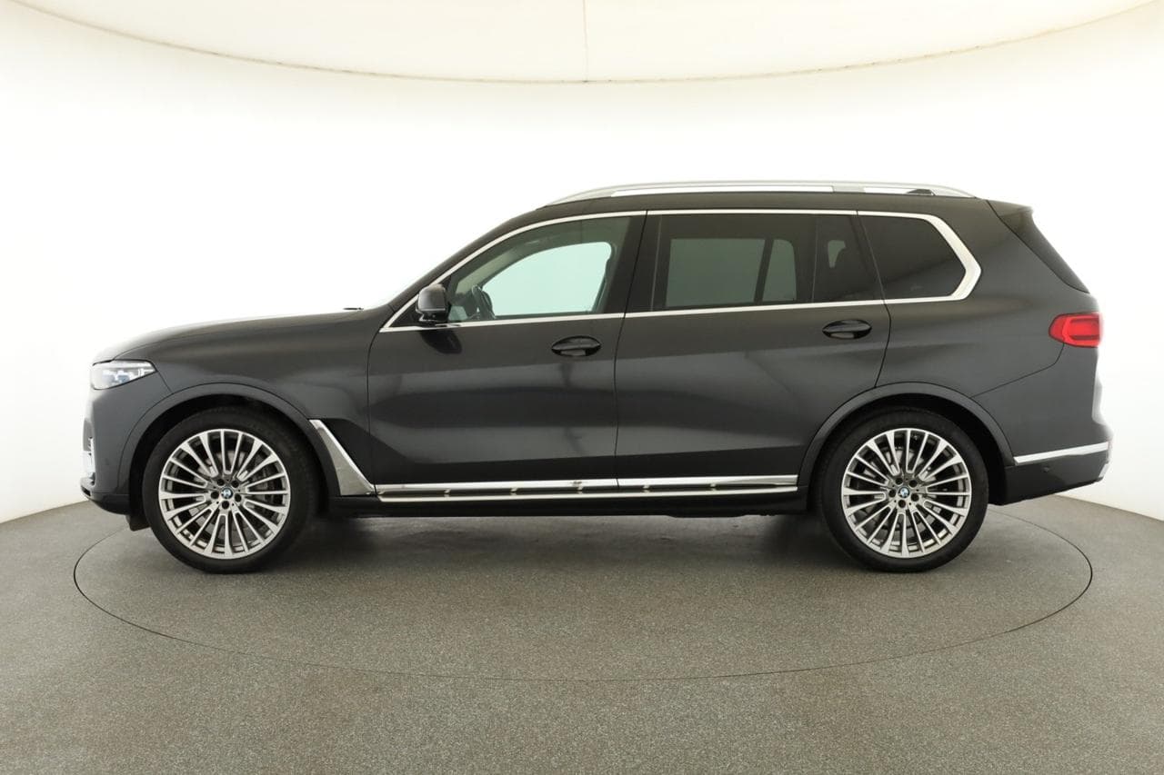 2020 BMW X7 - 4