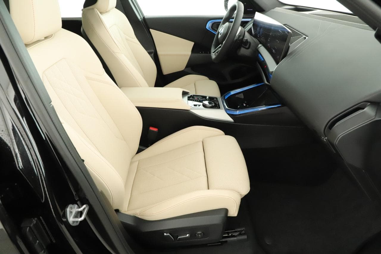 2025 BMW X3 - 10