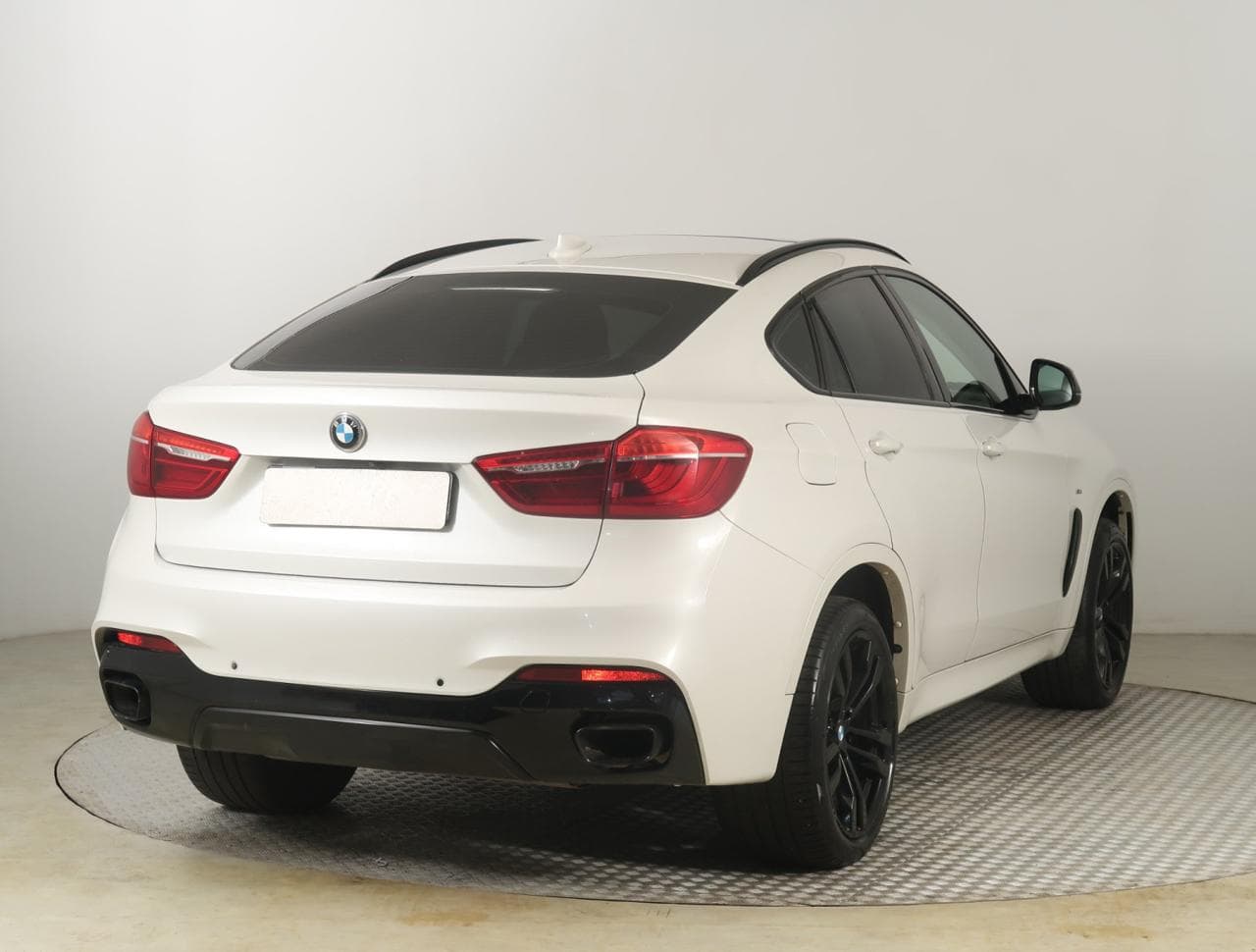2018 BMW X6 - 7
