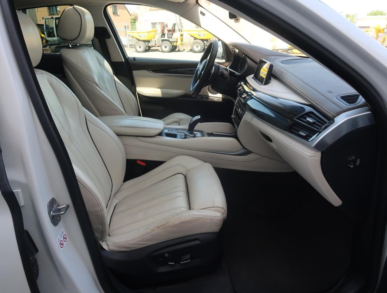2018 BMW X6 - 12