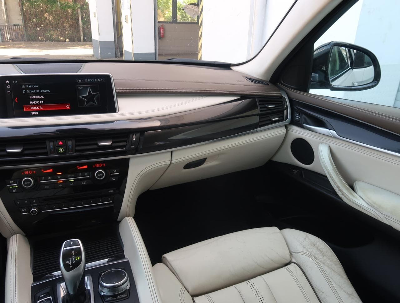 2018 BMW X6 - 11