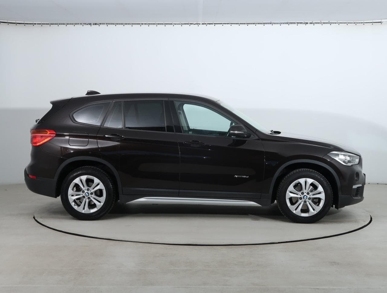 2016 BMW X1 - 11