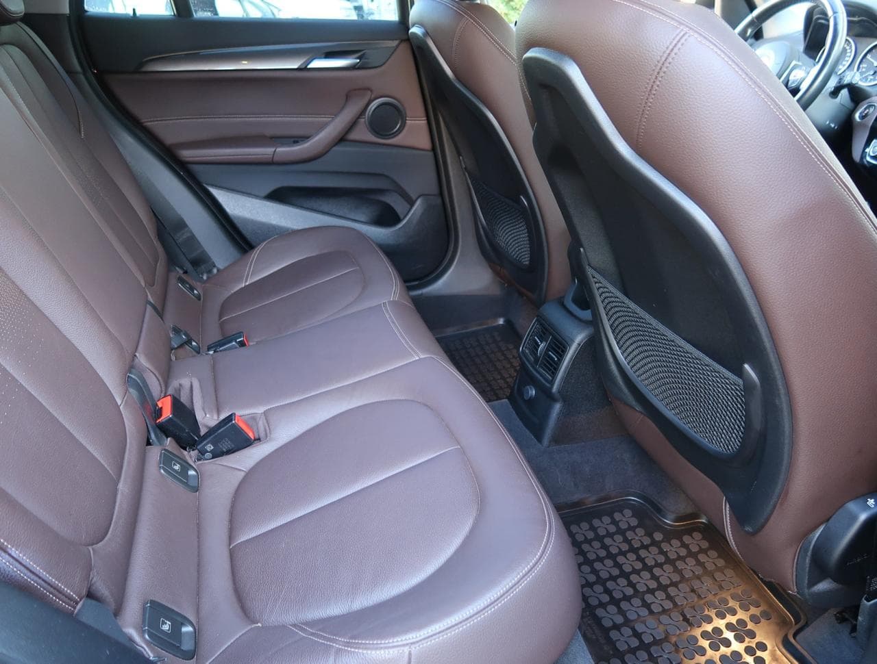2016 BMW X1 - 21