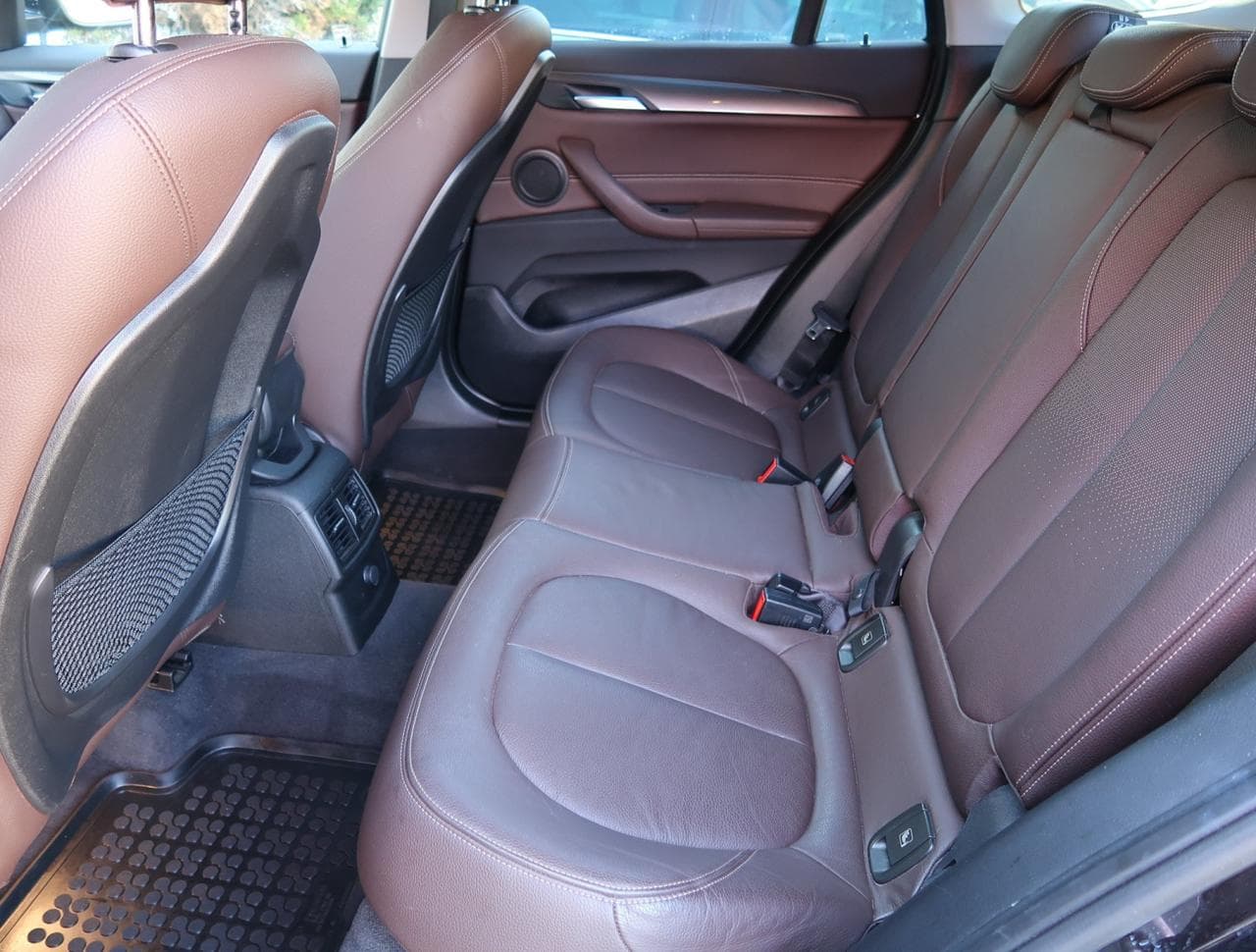 2016 BMW X1 - 25