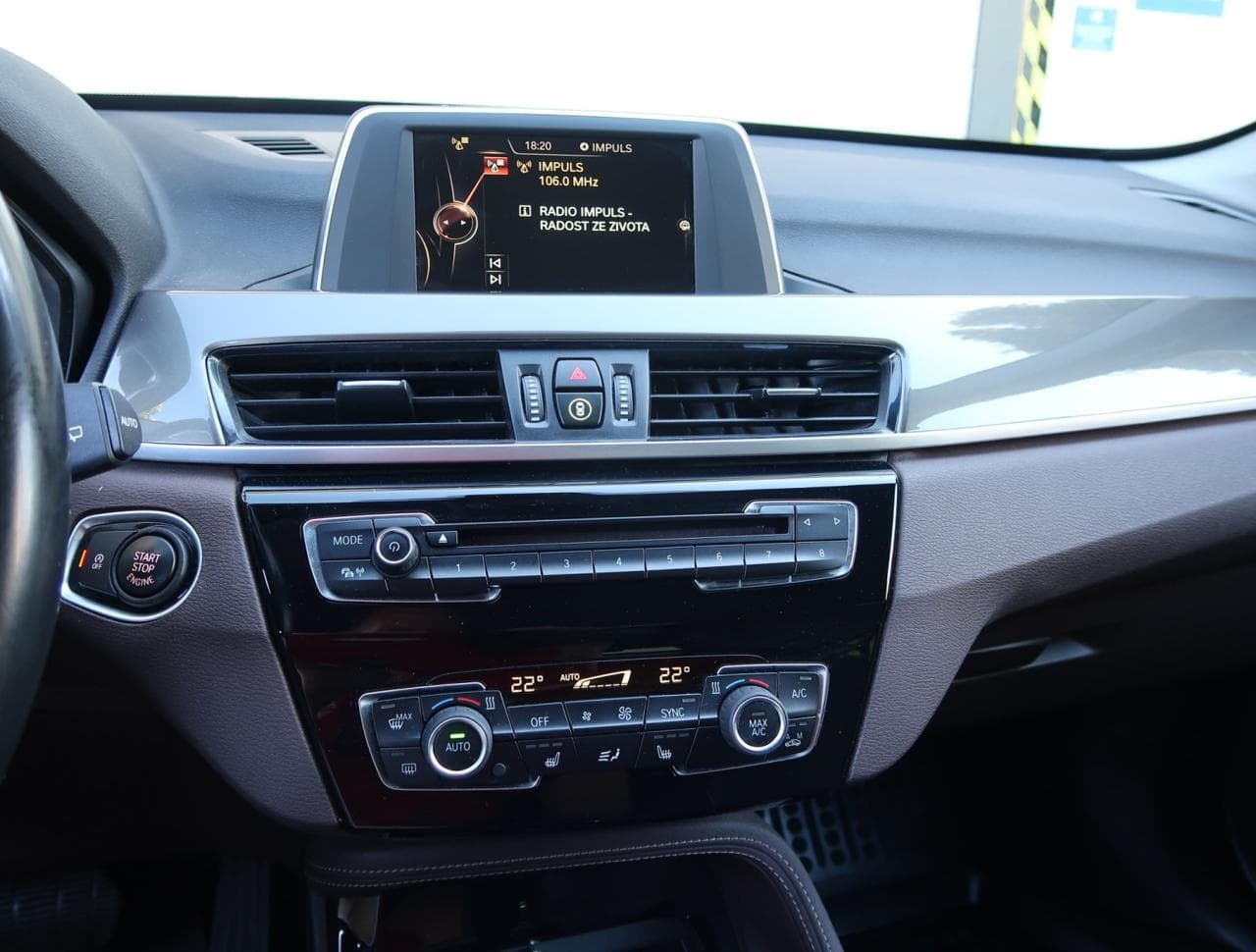 2016 BMW X1 - 31