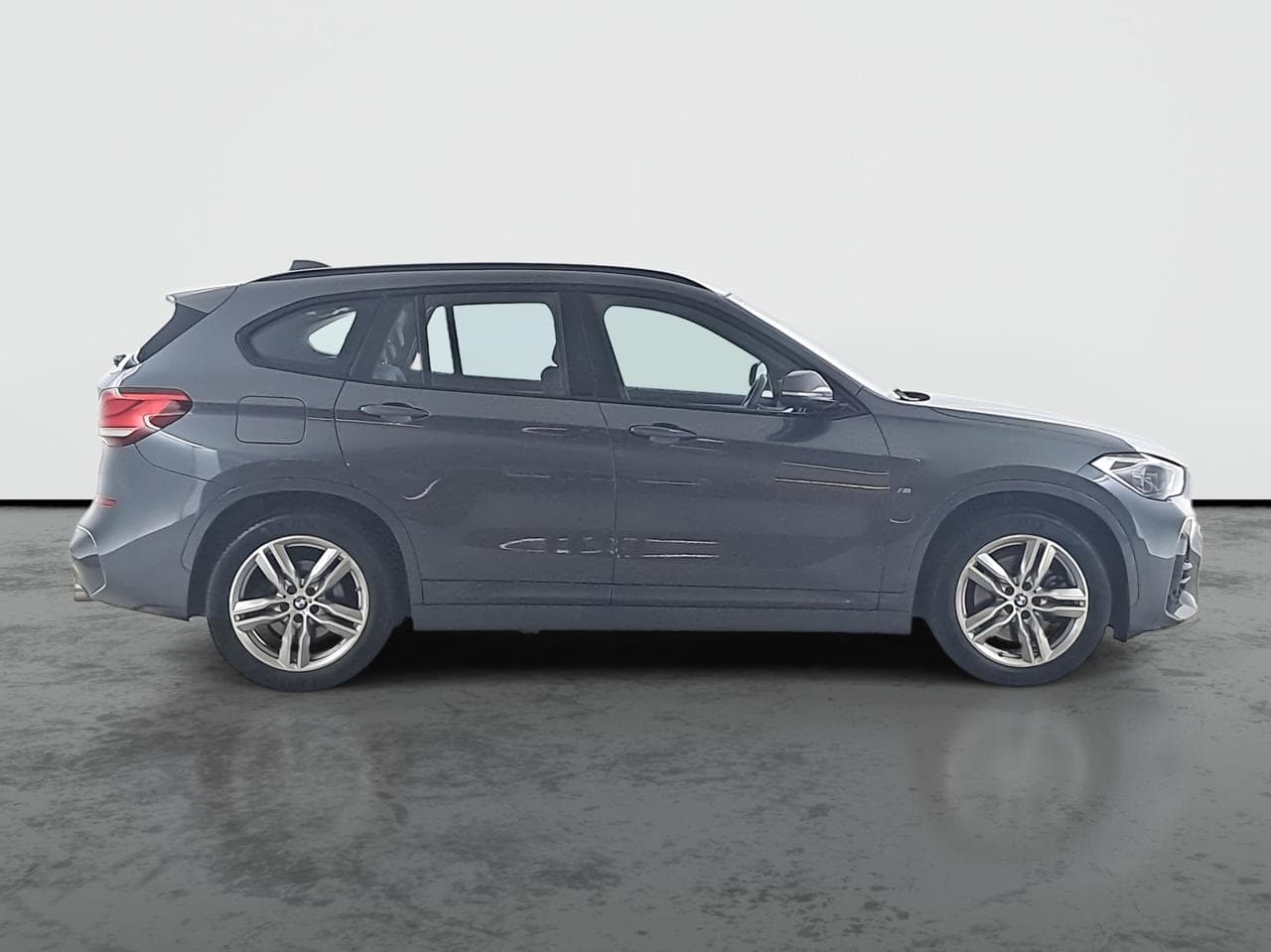 2019 BMW X1 - 12