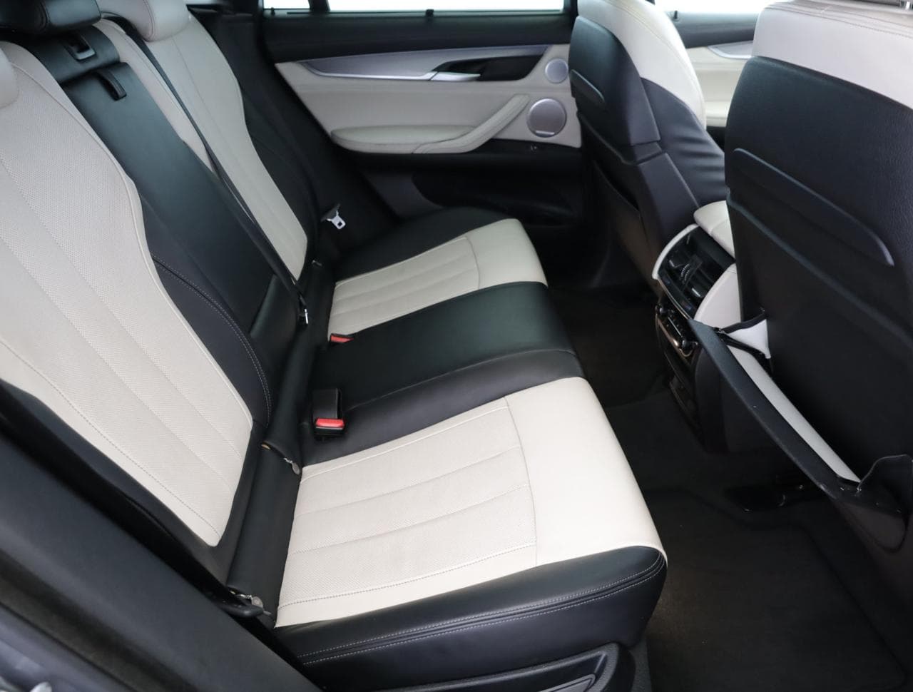 2016 BMW X6 - 20