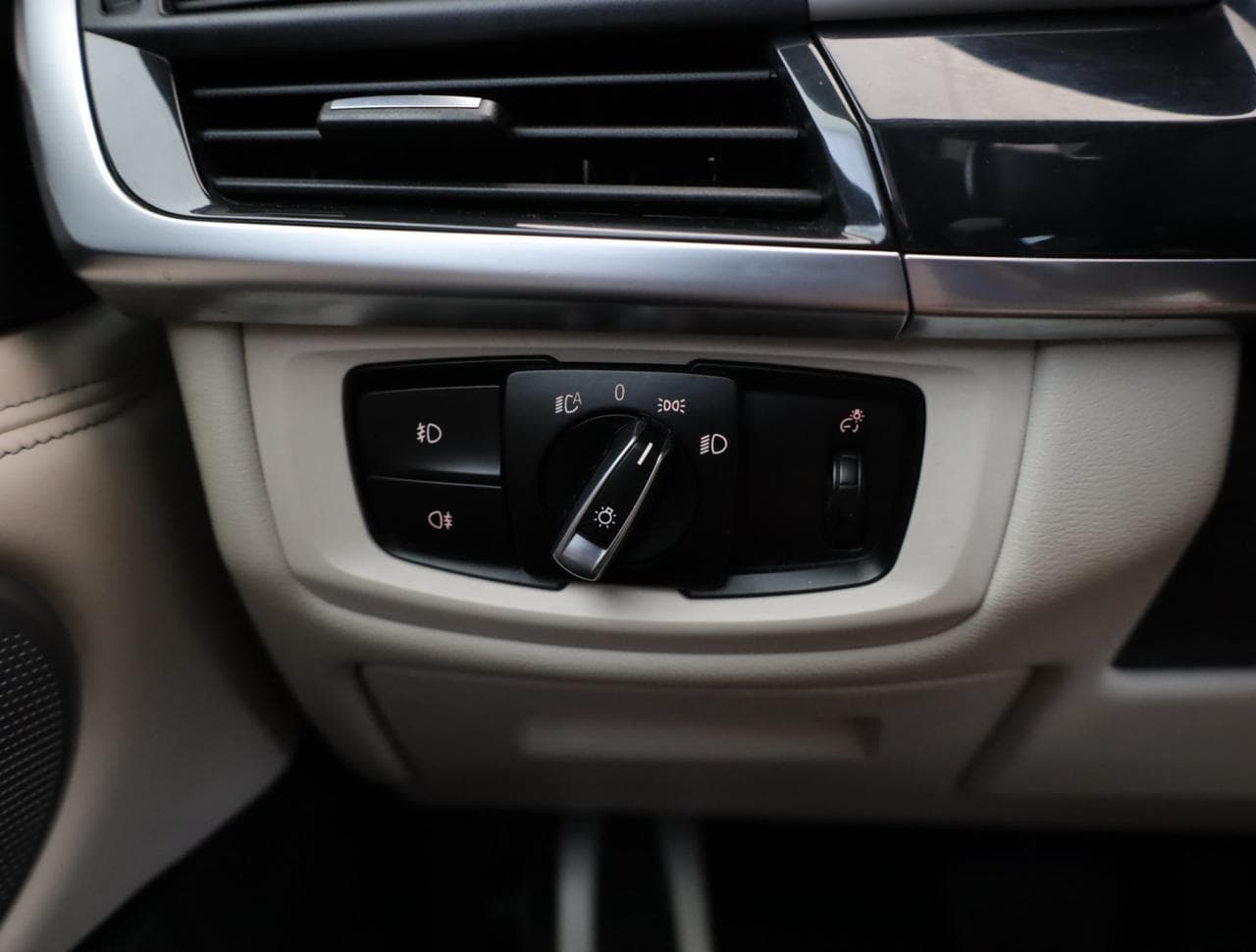 2016 BMW X6 - 38